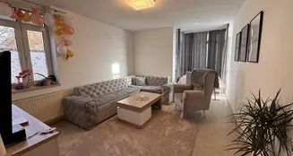 von_poll_real_estate_property_25129007_image_0