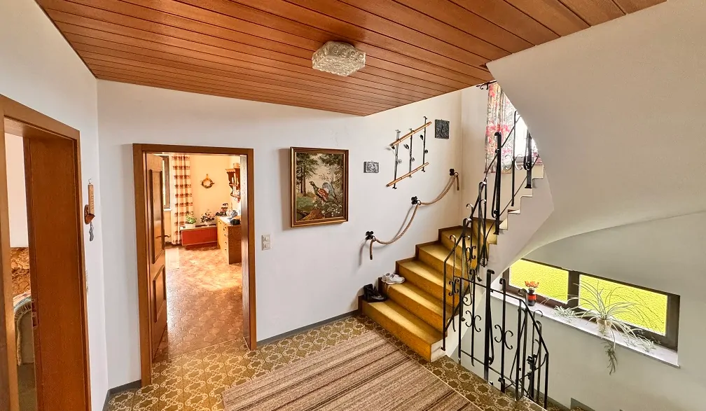 Einfamilienhaus mit Keller in ruhiger Lage