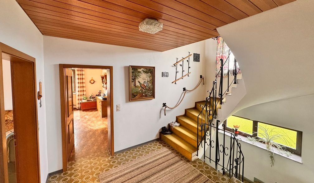 Einfamilienhaus mit Keller in ruhiger Lage