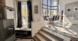 von_poll_real_estate_property_25129019_image_5