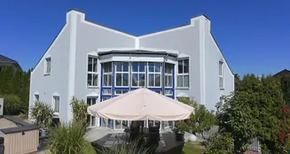 von_poll_real_estate_property_25129019_image_1