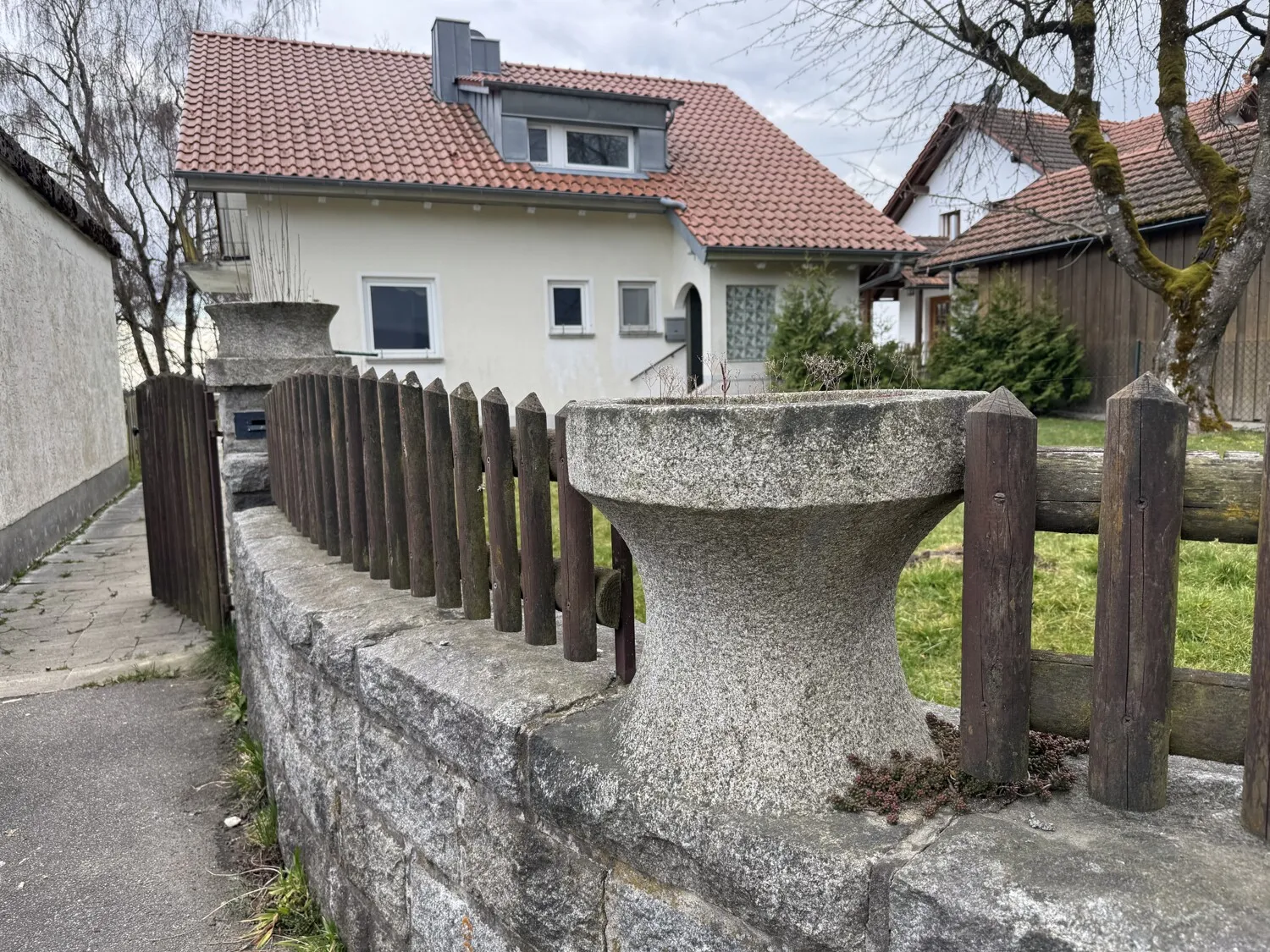 Charmantes Haus in idyllischer Lage, Verkauf im Bieterverfahren ohne Käuferprovision