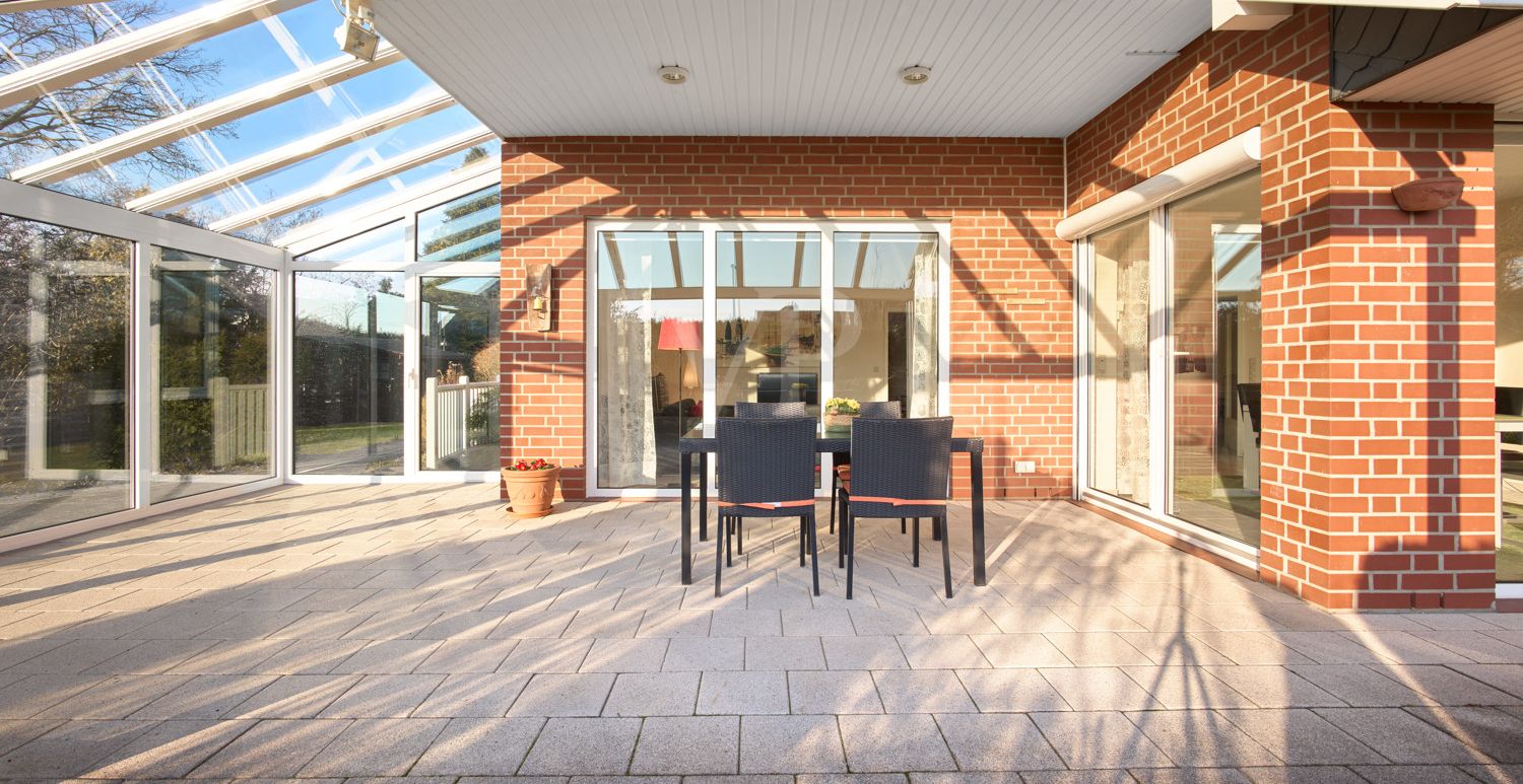 überdachte Terrasse