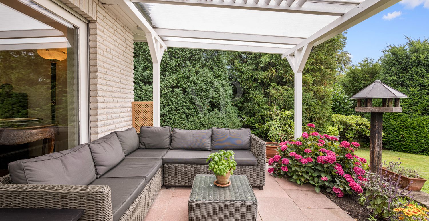 überdachte Terrasse
