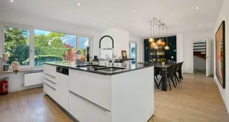 von_poll_real_estate_property_25028453_image_1