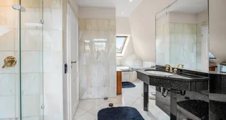 von_poll_real_estate_property_25028463_image_22