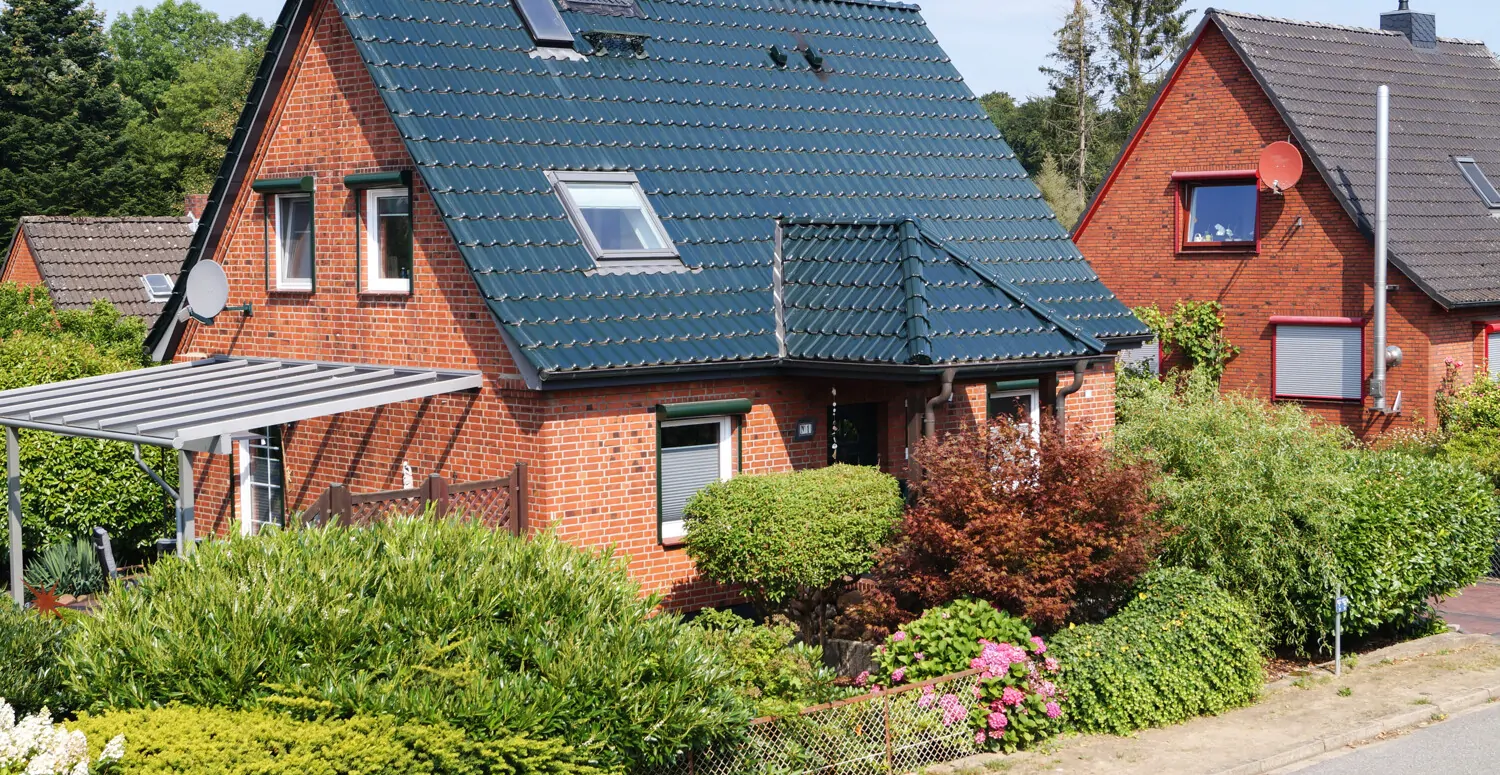 Seitliche Ansicht Sommer