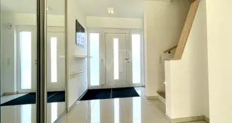 von_poll_real_estate_property_25028475_image_4