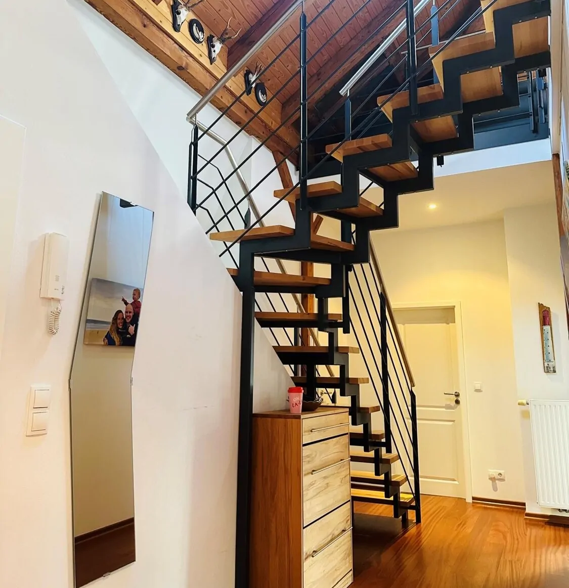 Diele/ Treppe zur Galerie