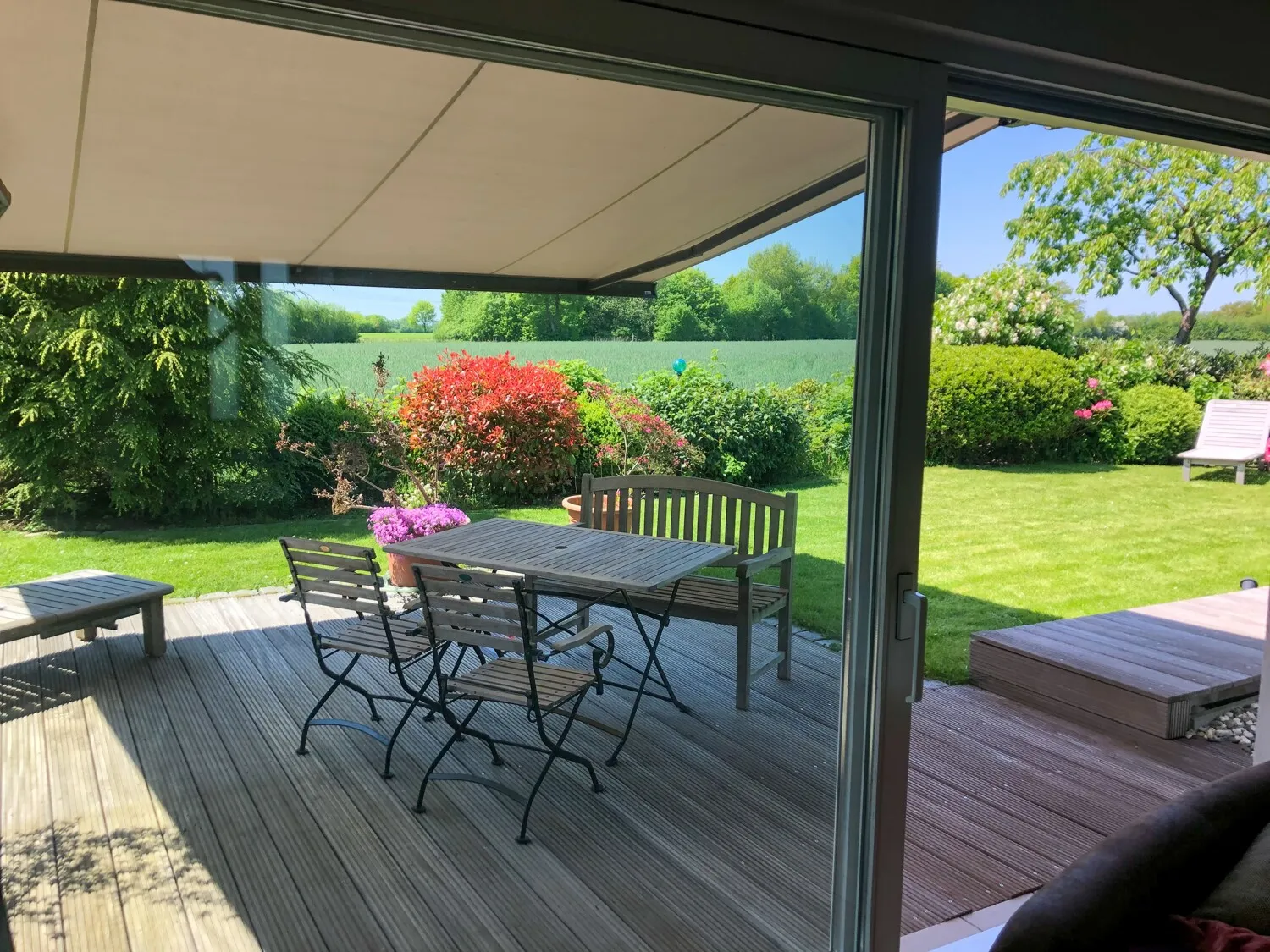 Terrasse-Feldrandlage