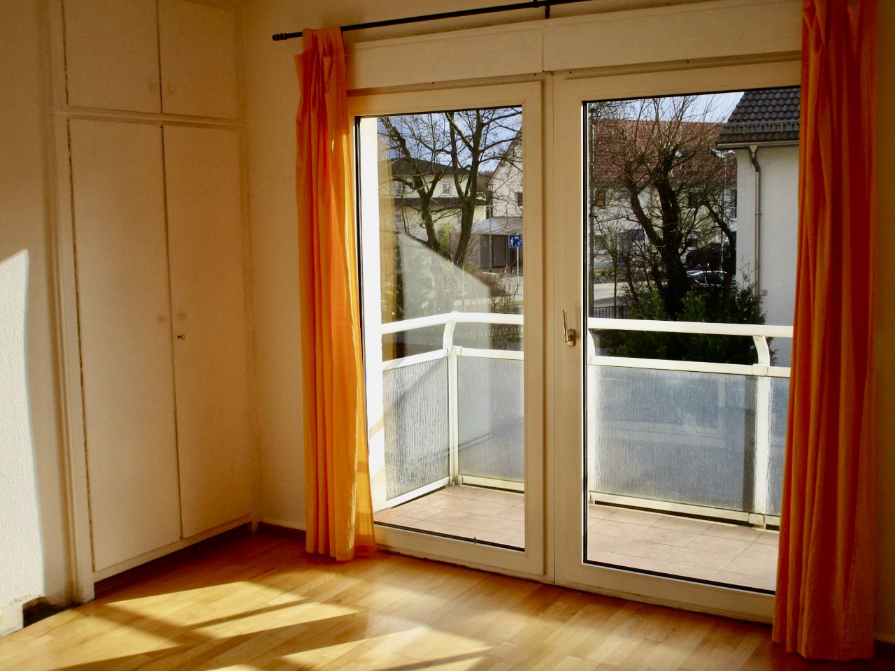 Zimmer mit Balkon OG