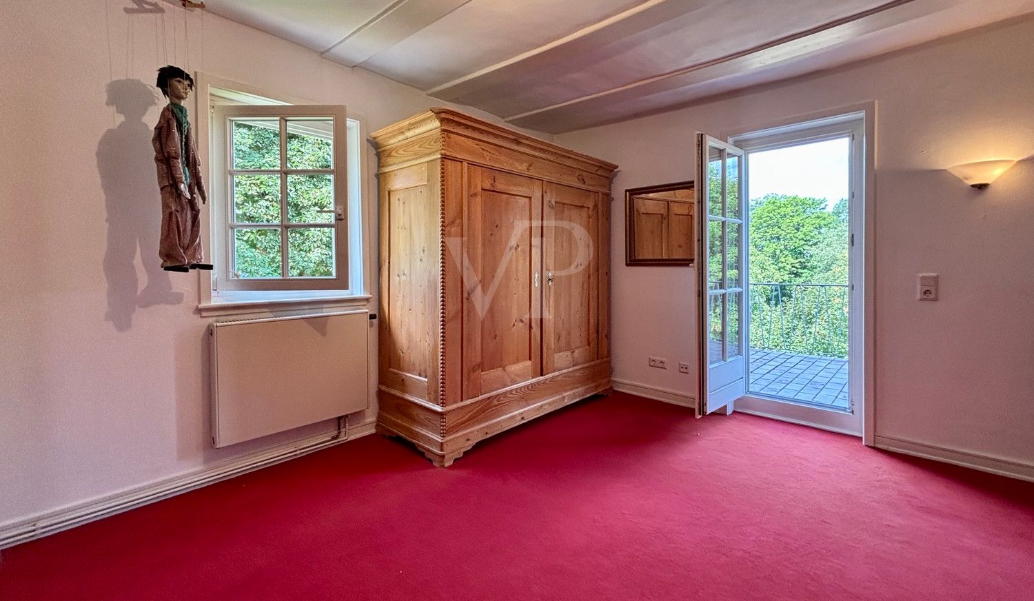 Schlafzimmer mit Balkon