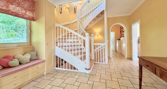 von_poll_real_estate_property_25148017_image_1