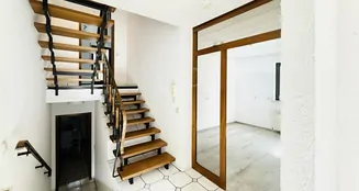 von_poll_real_estate_property_25148040_image_3