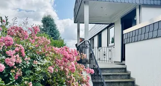 von_poll_real_estate_property_25148033_image_0