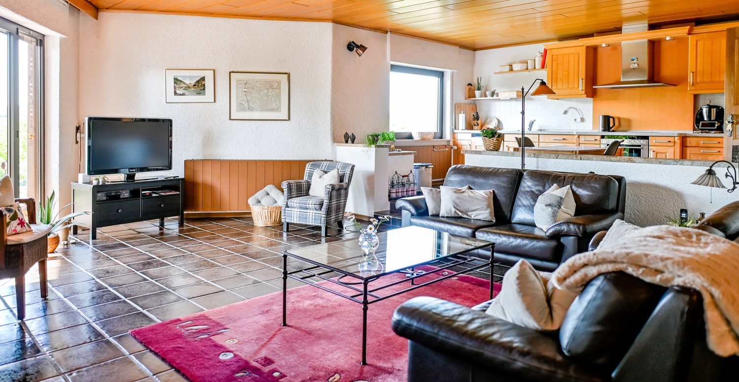Zeitlos elegantes  Einfamilienhaus mit Blick in die Natur - Nähe Diez/Limburg