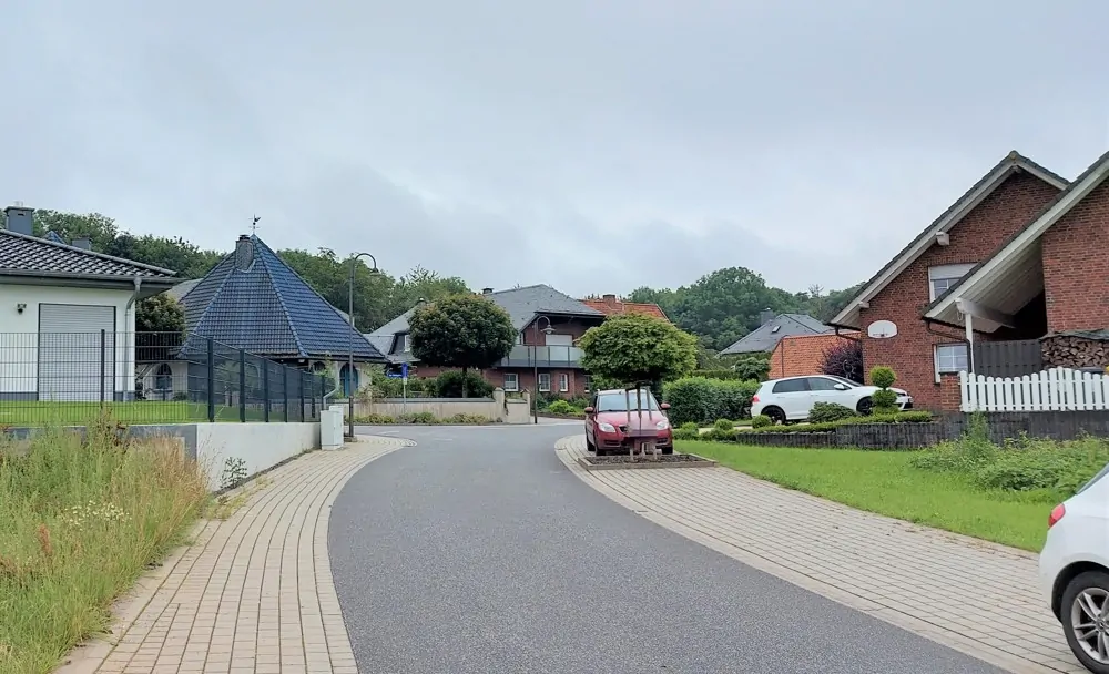 Modernes Einfamilienhaus - 20 Minuten von Limburg, Baujahr 2025