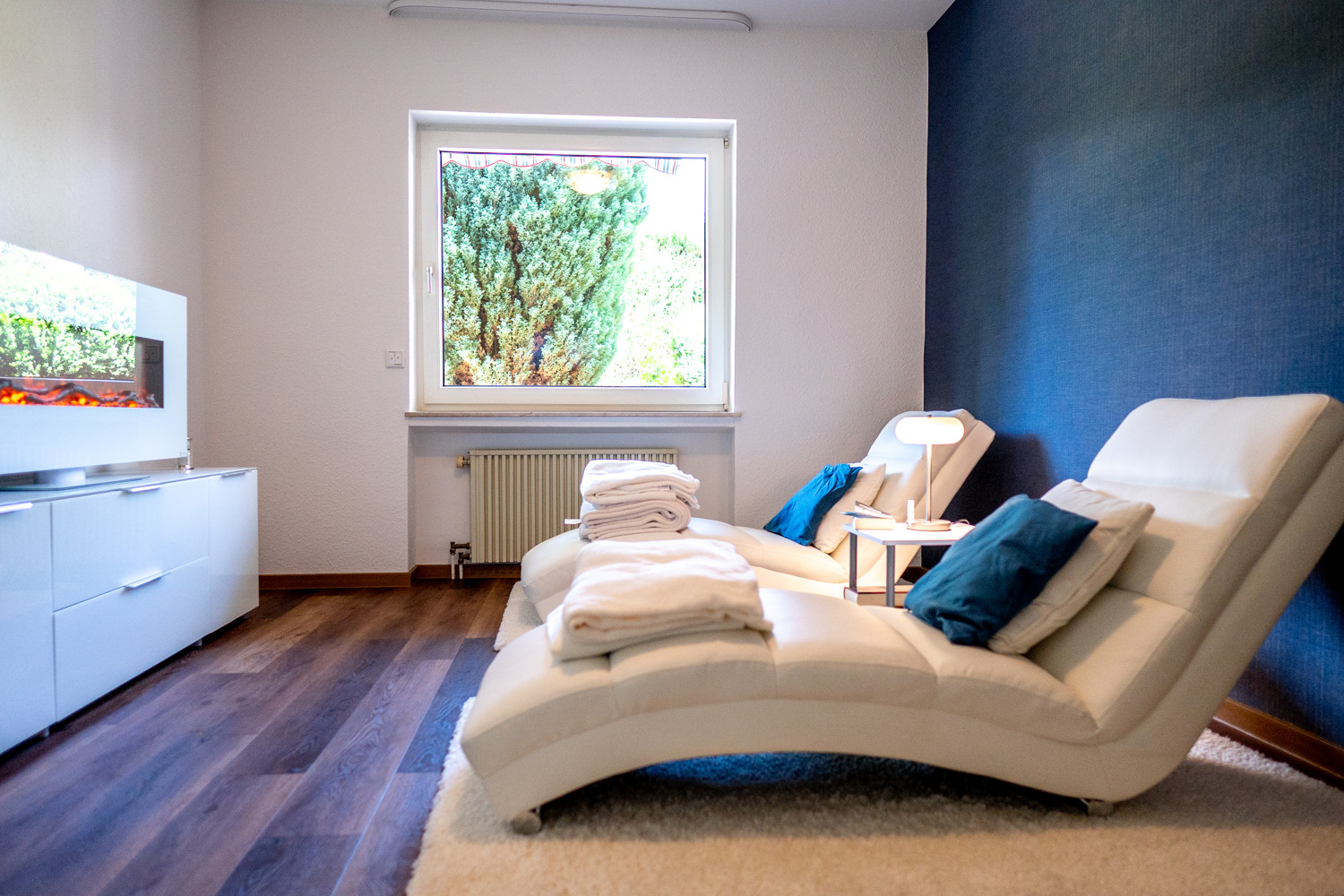 Wunderschönes Einfamilienhaus mit Einliegerwohnung und traumhaftem großen Garten - Hünfelden Dauborn