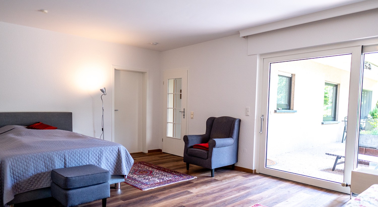 Wunderschönes Einfamilienhaus mit Einliegerwohnung und traumhaftem großen Garten - Hünfelden Dauborn
