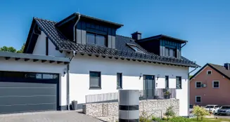 von_poll_real_estate_property_25189040_image_0