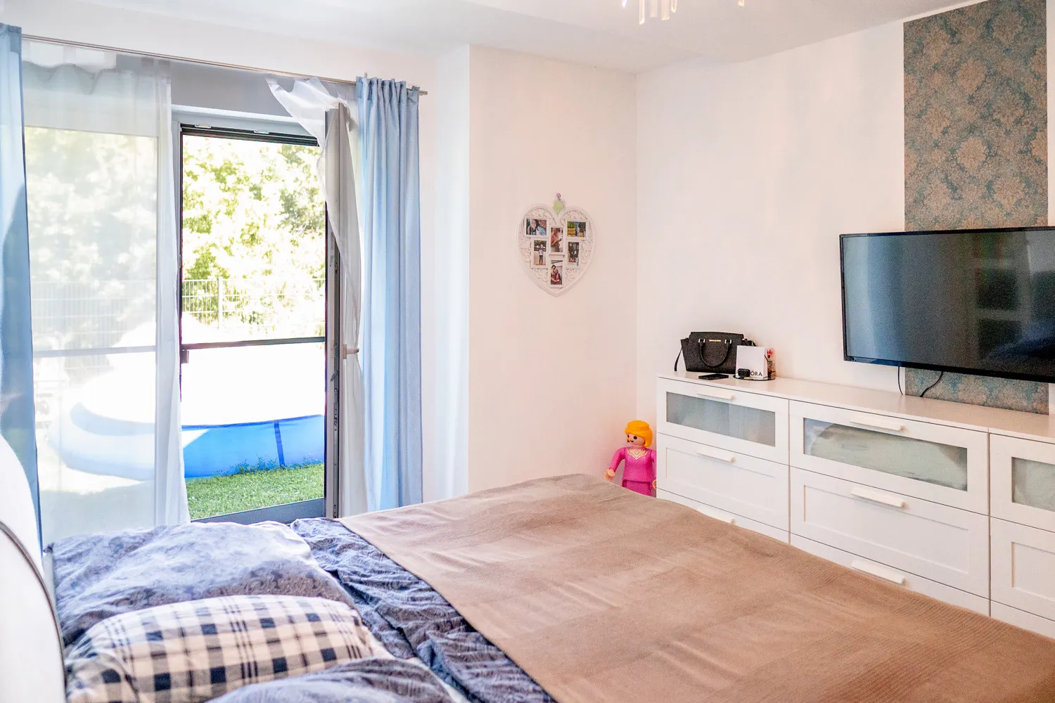 Limburgo. Moderna casa indipendente con appartamento indipendente, dotata di tutti i comfort.