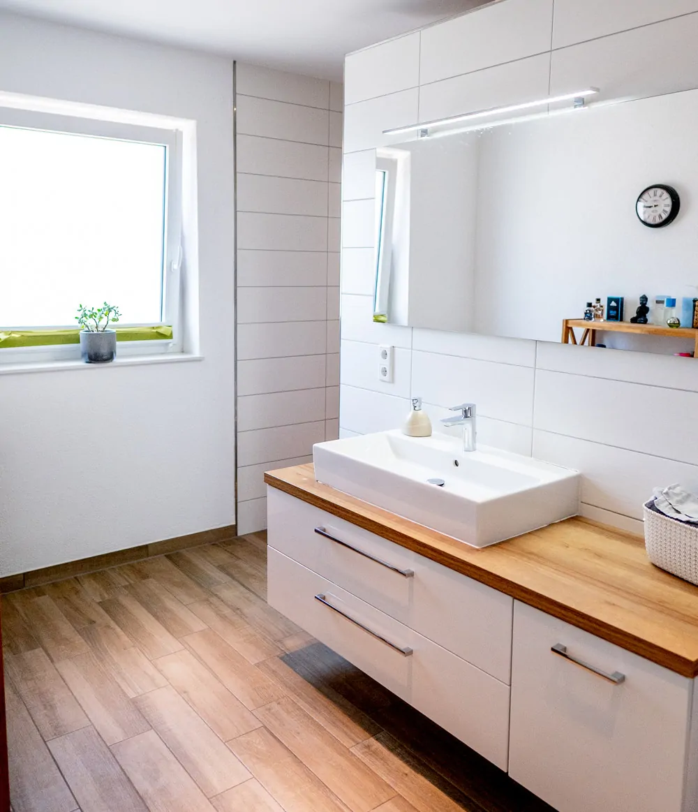 Limburg. Top-ausgestattetes modernes EFH mit Einliegerwohnung.