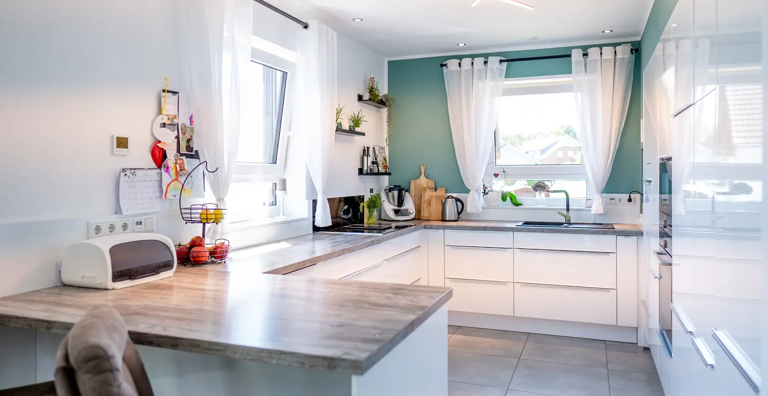 Limburg. Top-ausgestattetes modernes EFH mit Einliegerwohnung.