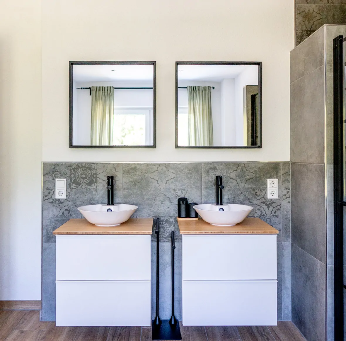 Limburg. Top-ausgestattetes modernes EFH mit Einliegerwohnung.