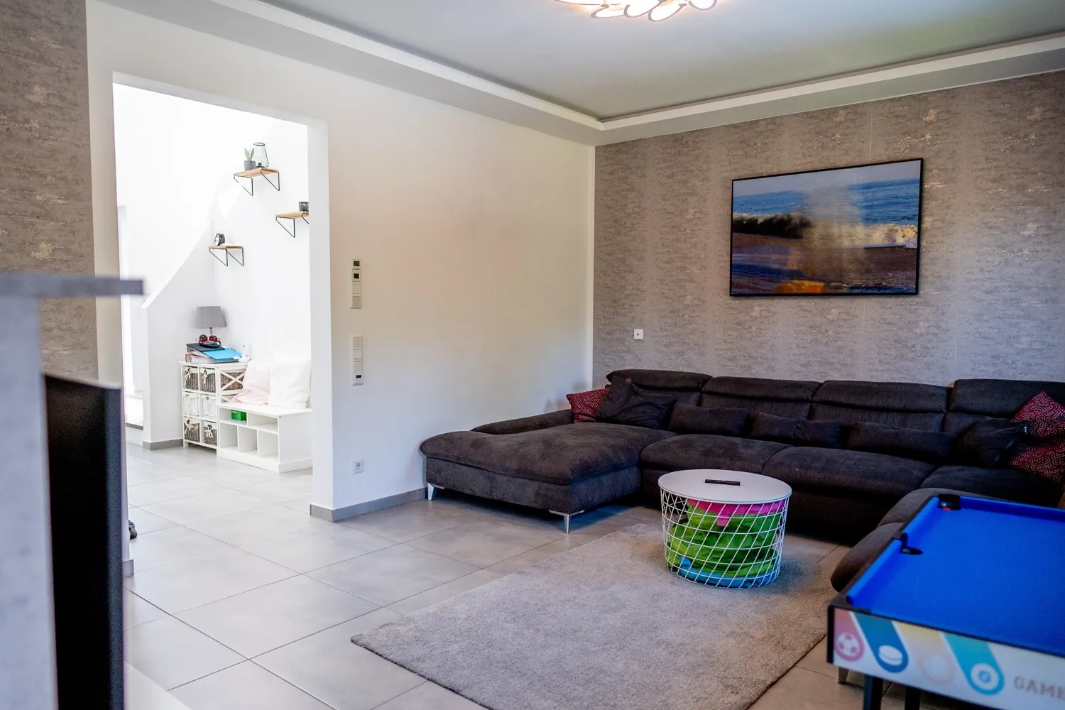 Limburgo. Moderna casa indipendente con appartamento indipendente, dotata di tutti i comfort.