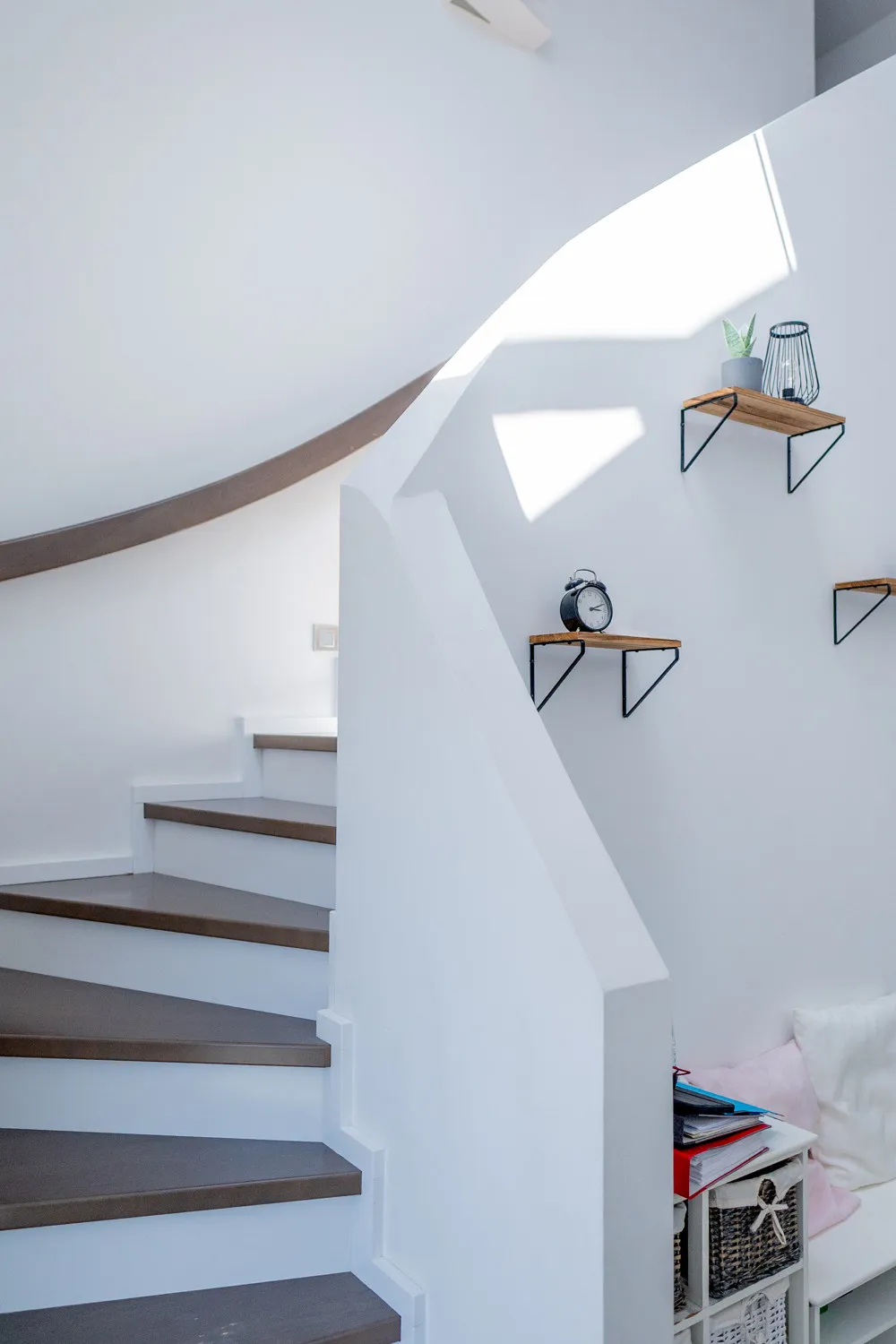 Limburgo. Moderna casa indipendente con appartamento indipendente, dotata di tutti i comfort.