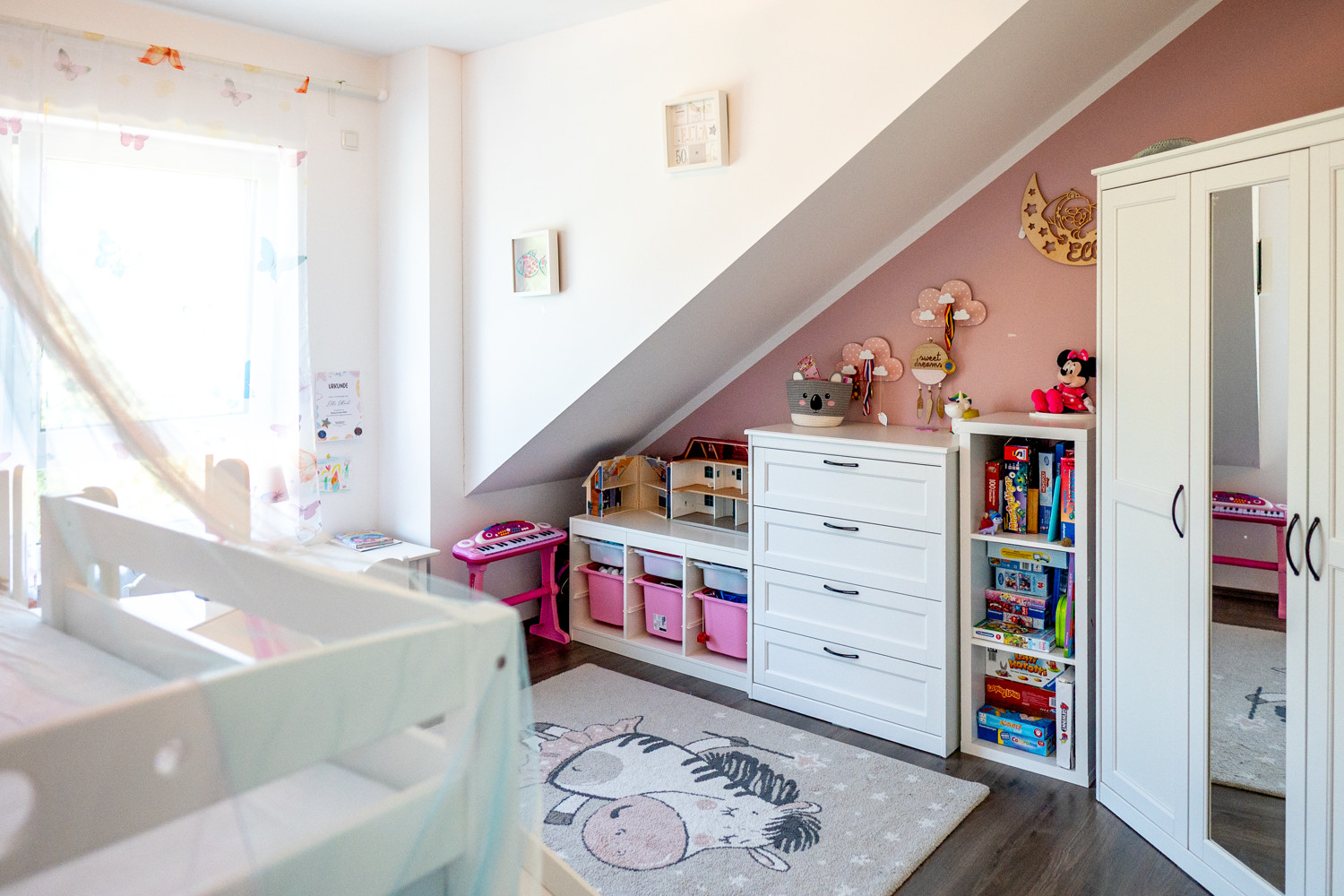 Limburg. Großzügiges modernes EFH mit Einliegerwohnung.