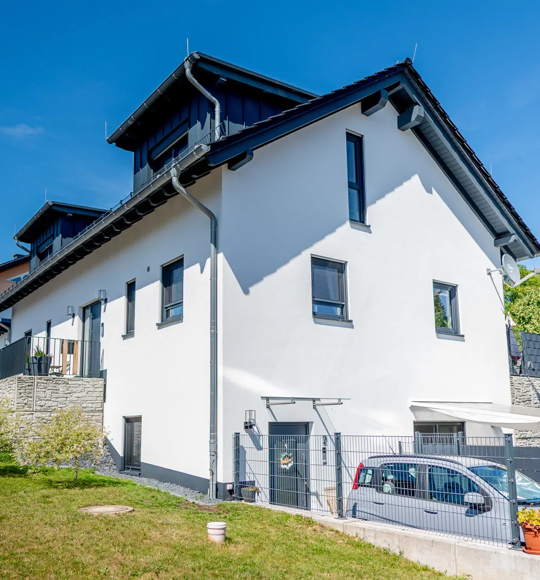 Limburg. Top-ausgestattetes modernes EFH mit Einliegerwohnung.