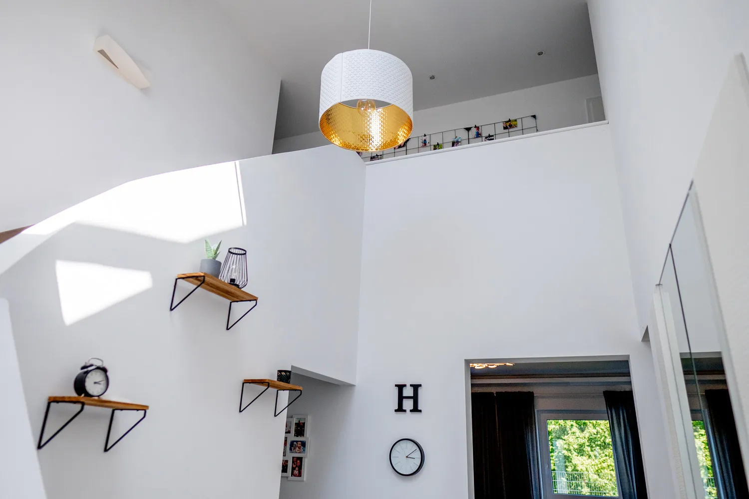 Limburgo. Moderna casa indipendente con appartamento indipendente, dotata di tutti i comfort.