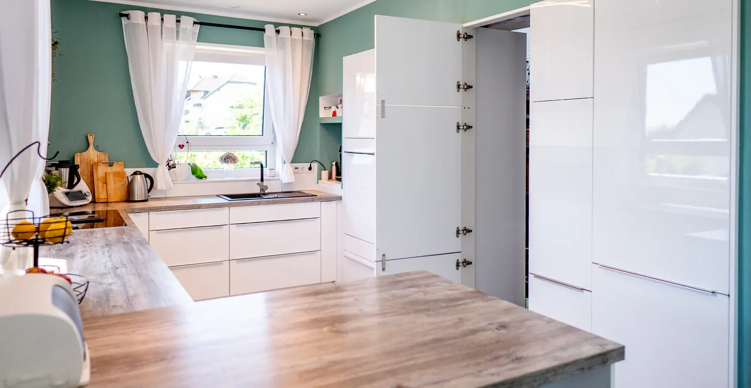 Limburg. Top-ausgestattetes modernes EFH mit Einliegerwohnung.