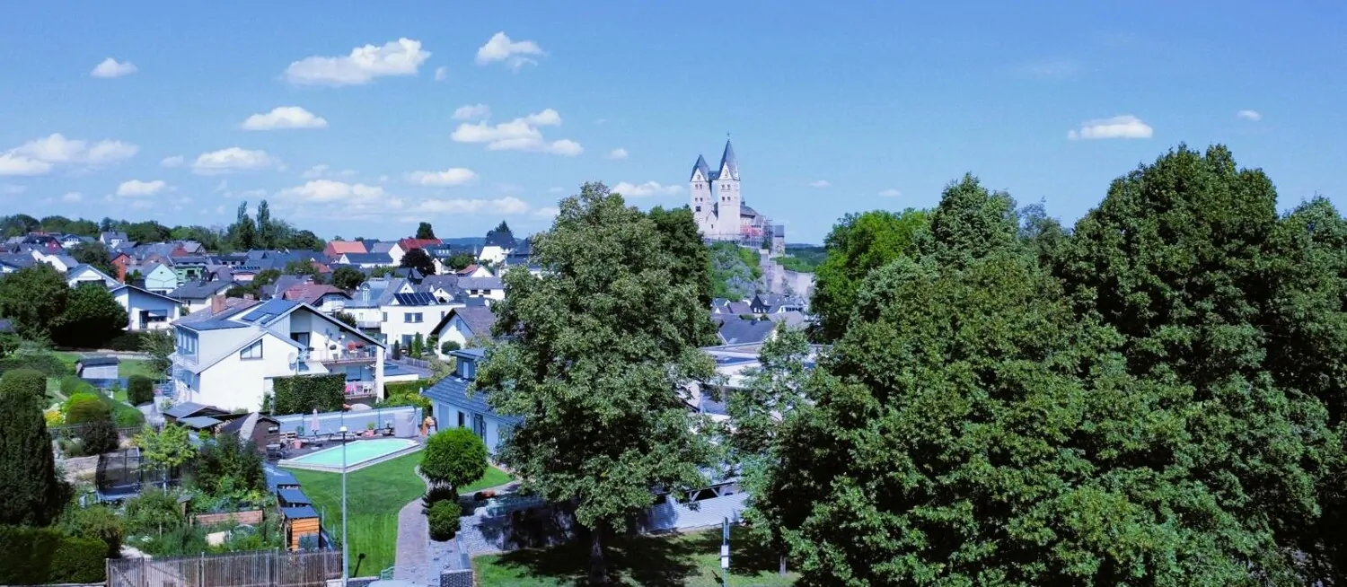Blick auf die Lubentiuskirche