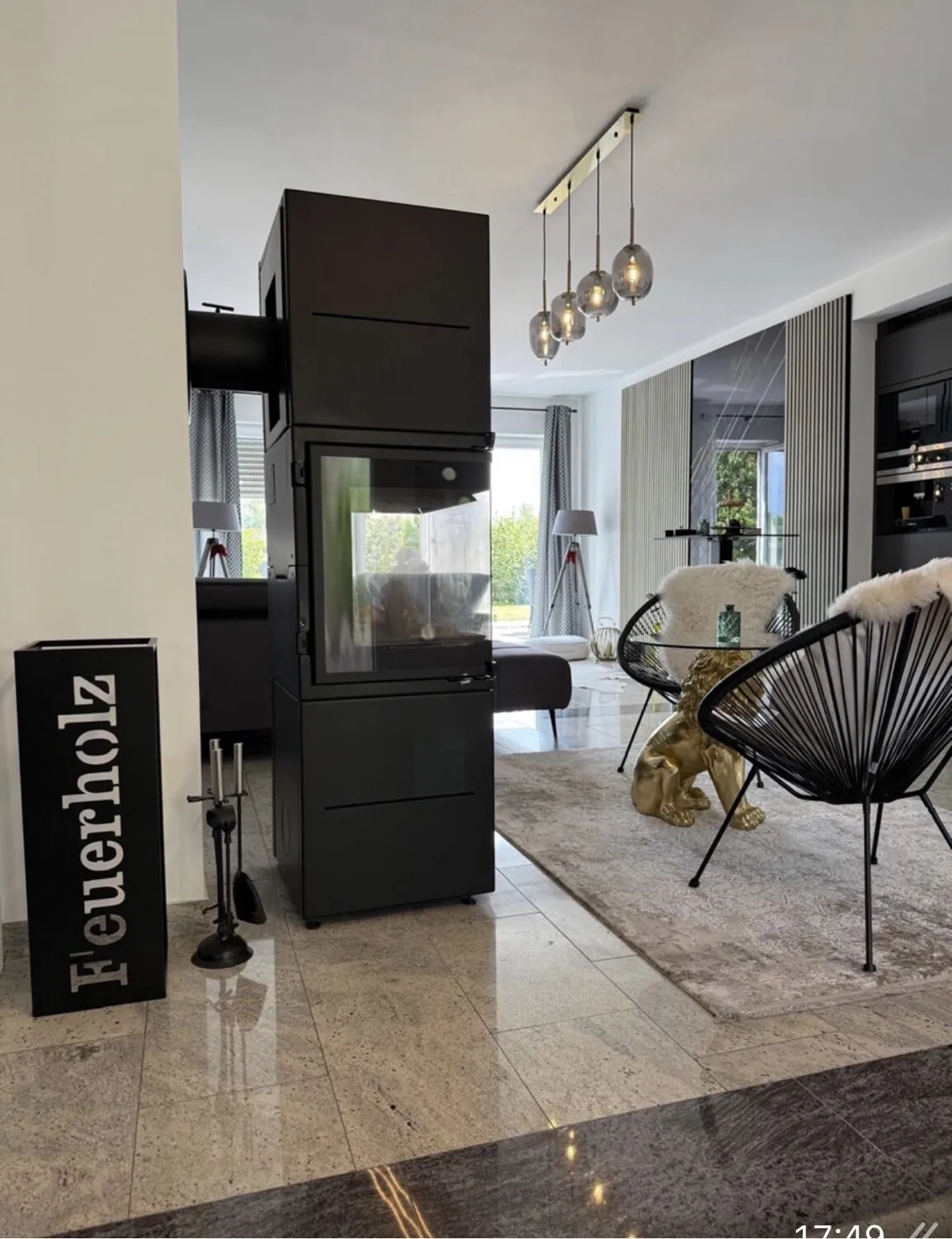 Waldbrunn. Repräsentatives Wohnen mit viel Platz für Familie und Arbeiten.