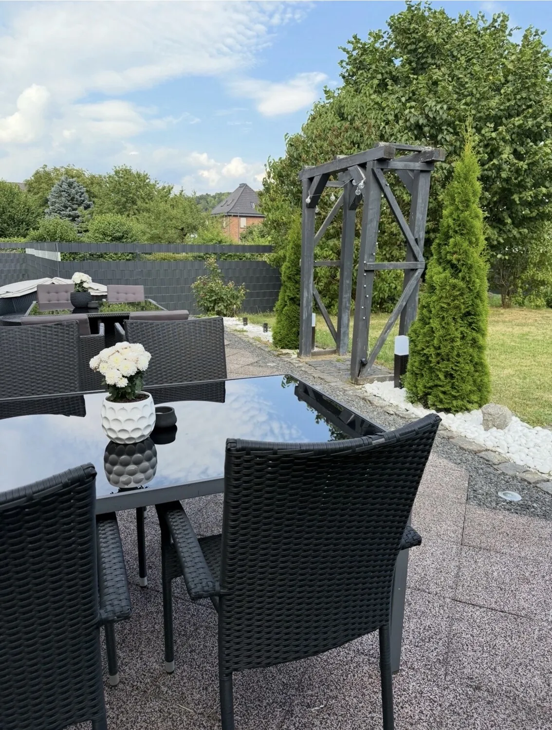 Waldbrunn. Repräsentatives Wohnen mit viel Platz für Familie und Arbeiten.