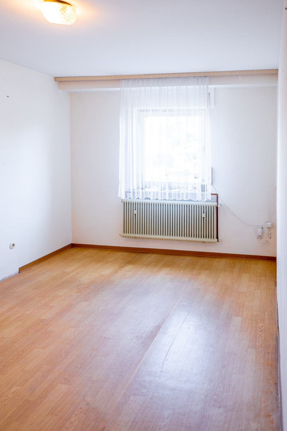 1-2 Familienhaus mit verschiedenen Nutzungsmöglichkeiten in ruhiger Lage - Nähe Limburg/Bad Camberg