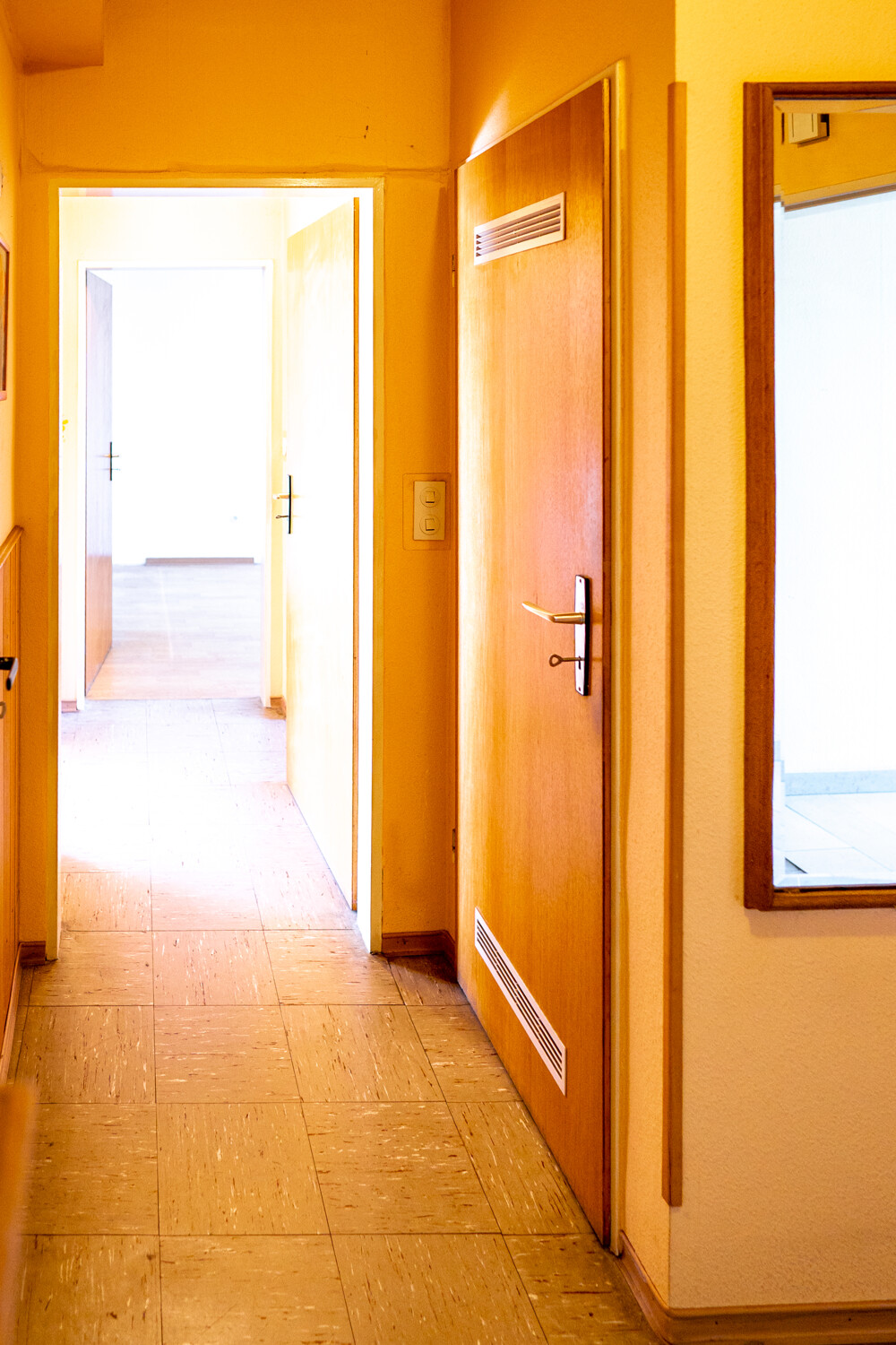 1-2 Familienhaus mit verschiedenen Nutzungsmöglichkeiten in ruhiger Lage - Nähe Limburg/Bad Camberg