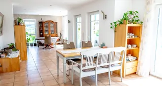 von_poll_real_estate_property_25189050_image_11