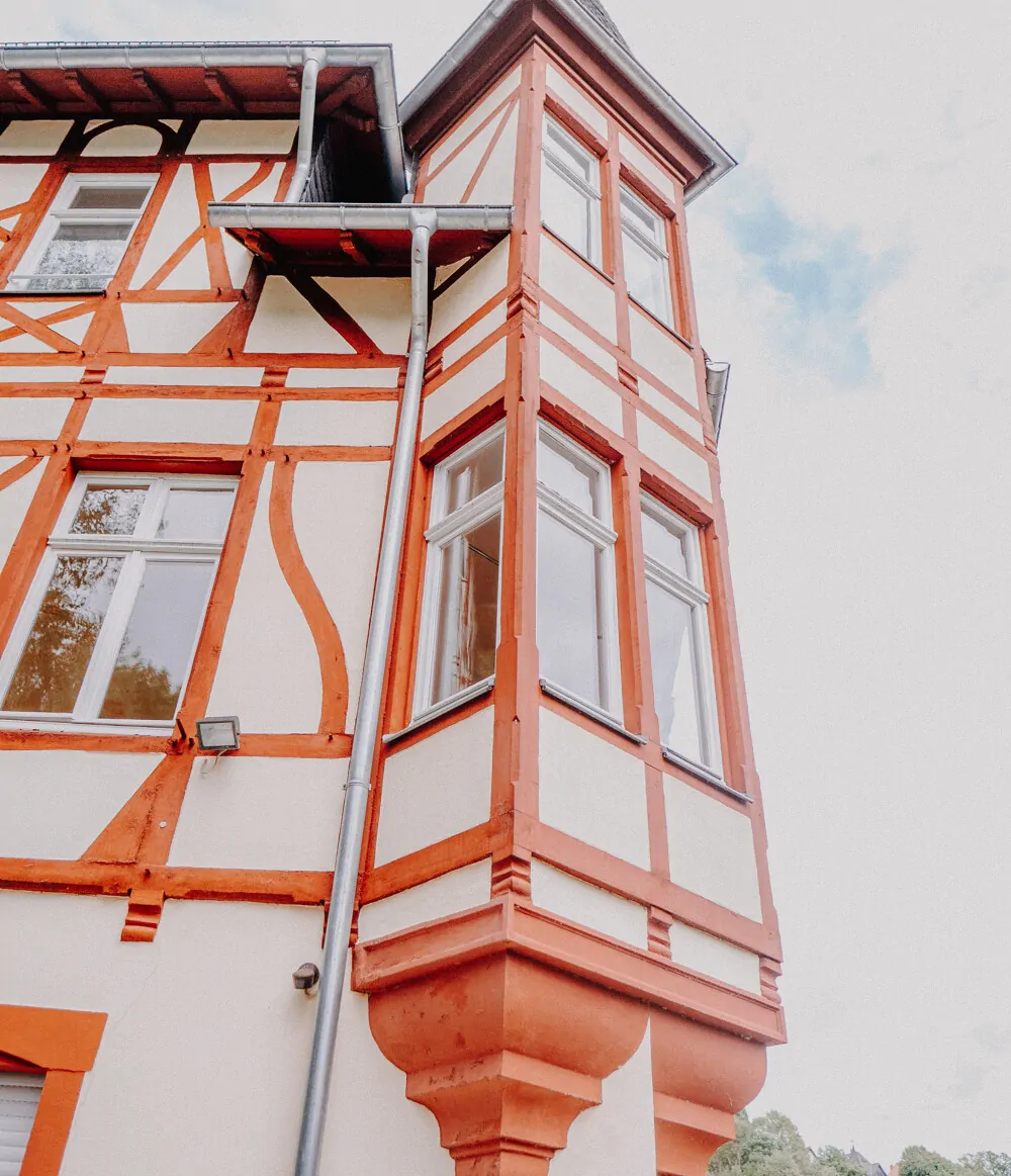Traumhaftes Wohnen in einer wunderschönen Stadtvilla in ruhiger Lage von Weilburg.
