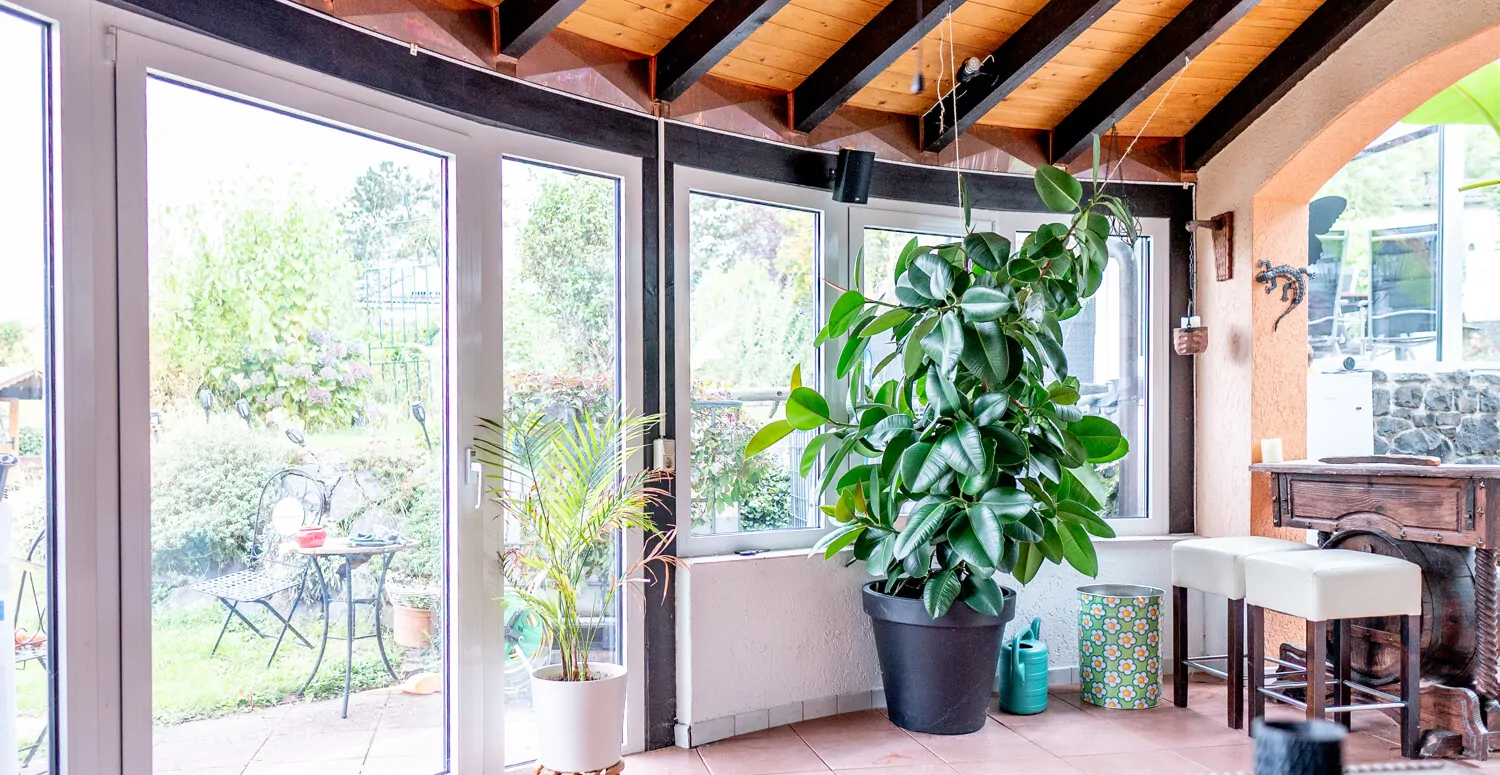 Großzügiges Einfamilienhaus mit Einliegerwohnung - Nähe Limburg - in Waldernbach.