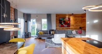 von_poll_real_estate_property_26189005_image_1