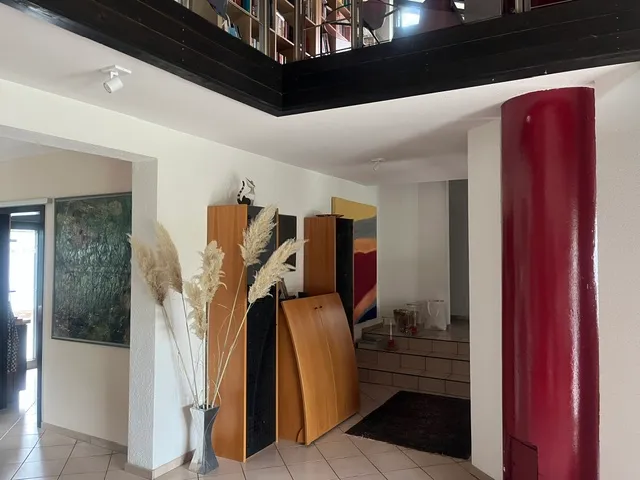 Individuelles EFH in Hadamar Nähe Limburg mit separatem Büro oder Einliegerwohnung.