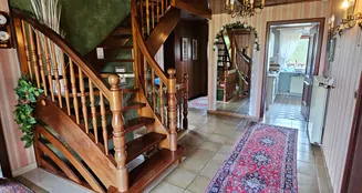 von_poll_real_estate_property_25189038A_image_2