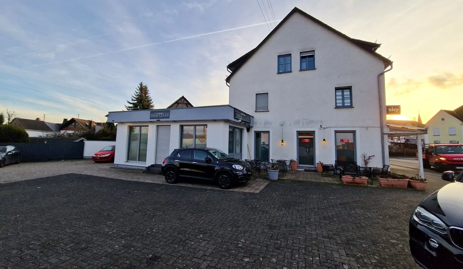 Vielfältiges Wohn und Geschäftshaus vollständig vermietet in Niederhadamar