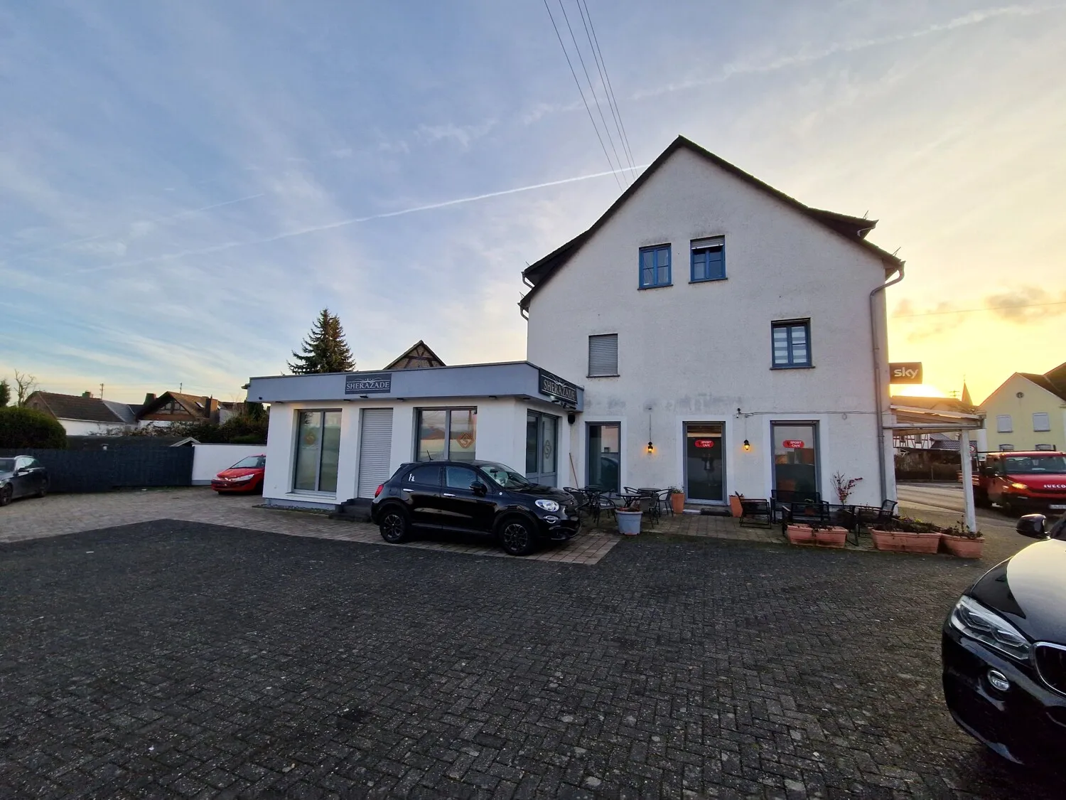 Vielfältiges Wohn und Geschäftshaus vollständig vermietet in Niederhadamar