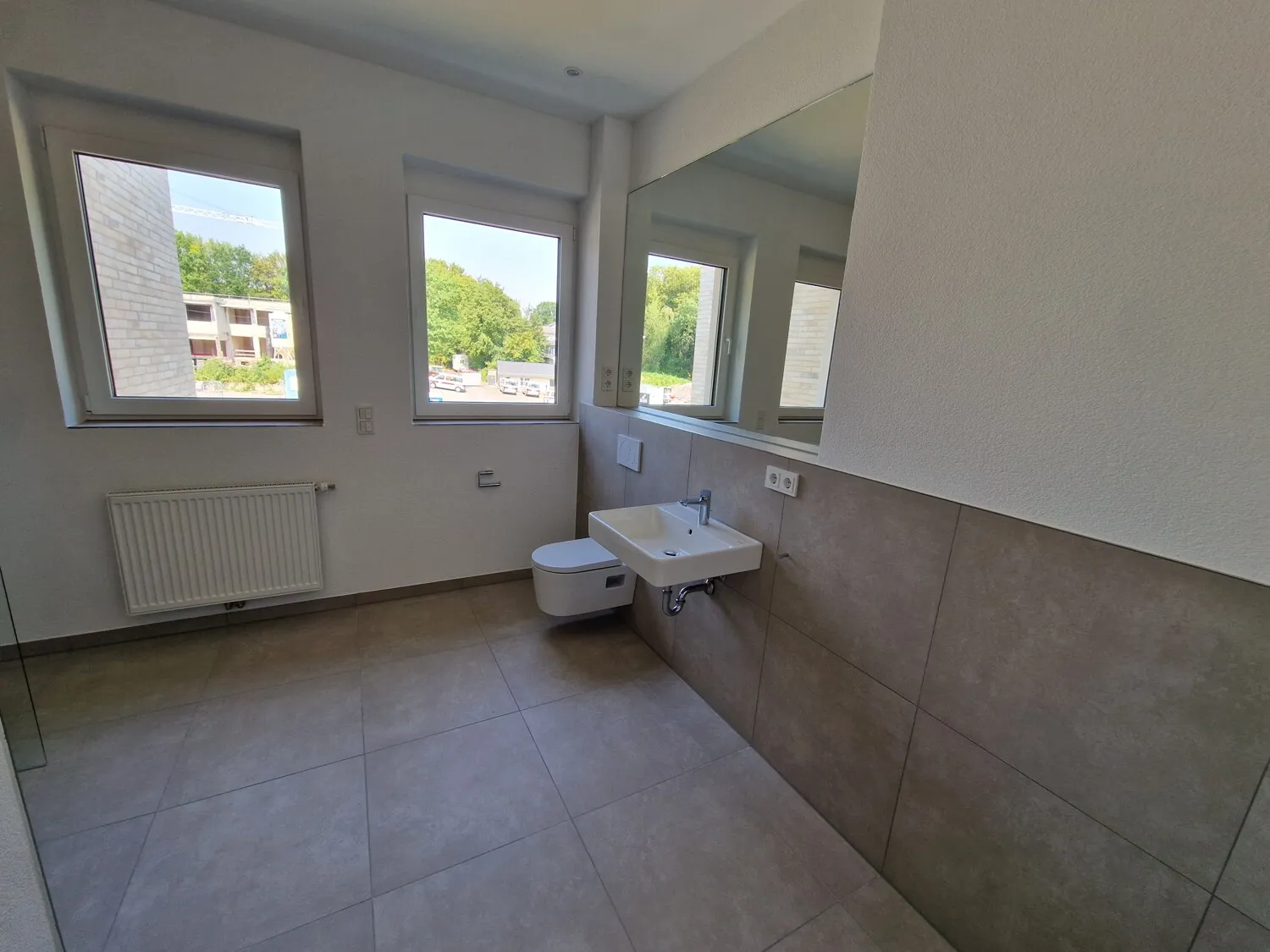 Quartier in den Schloßgärten. Traumhafte Wohnung in wunderschöner Aussichtslage 5 min. von Limburg.
