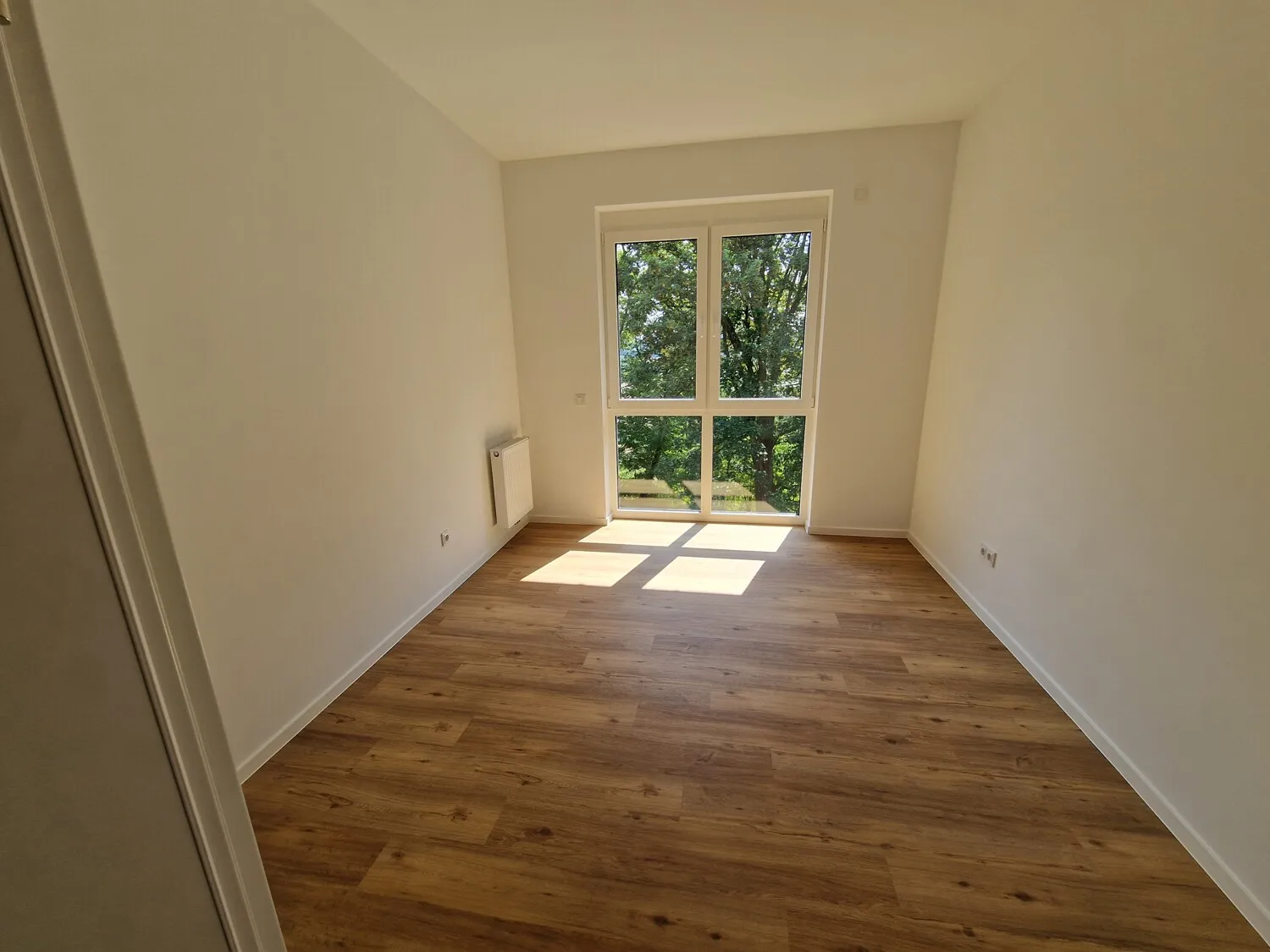 Quartier in den Schloßgärten. Traumhafte Wohnung in wunderschöner Aussichtslage 5 min. von Limburg.