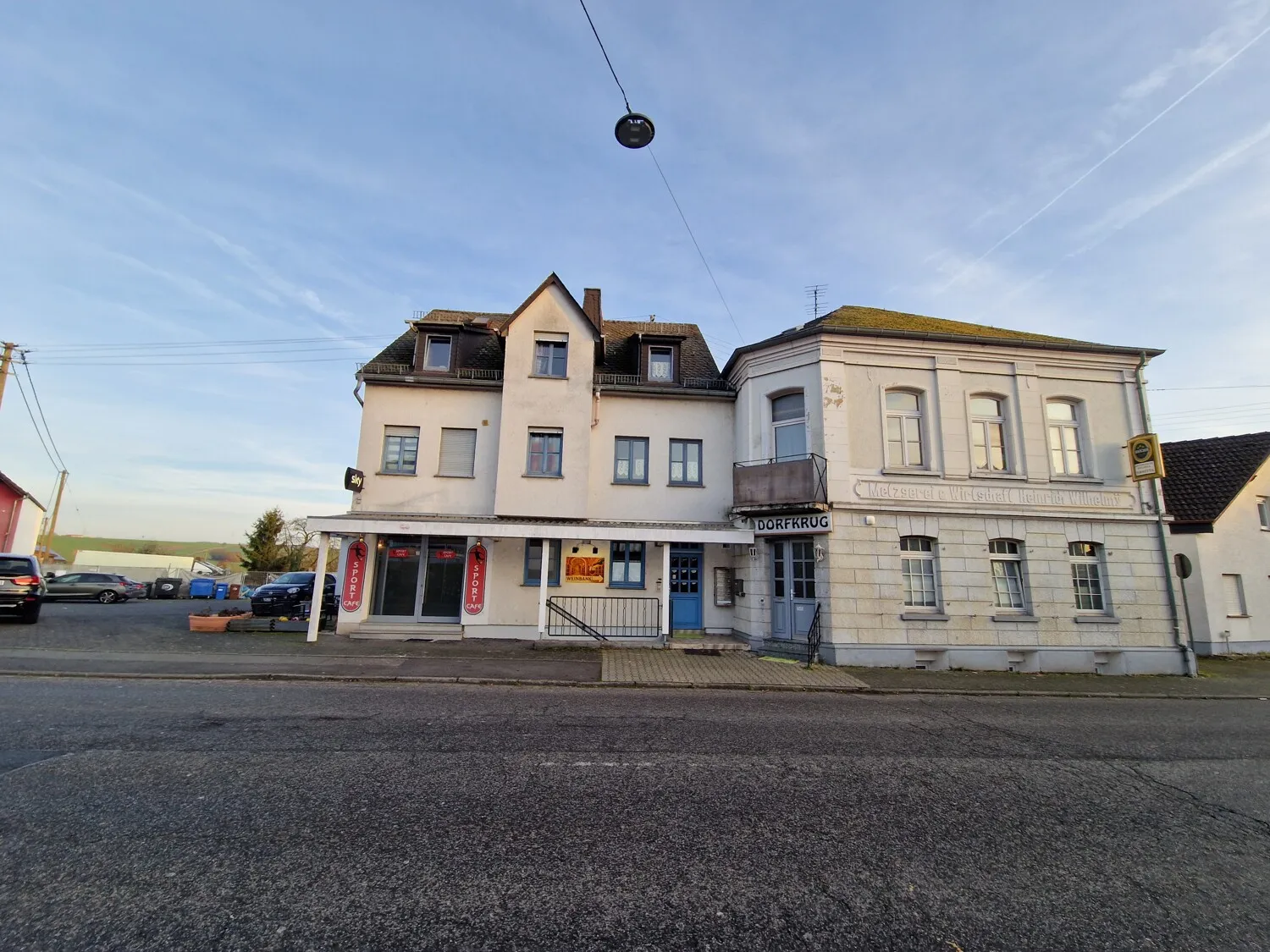 Niederhadamar. Wohn und Geschäftshaus und Bauplatz für MFH.